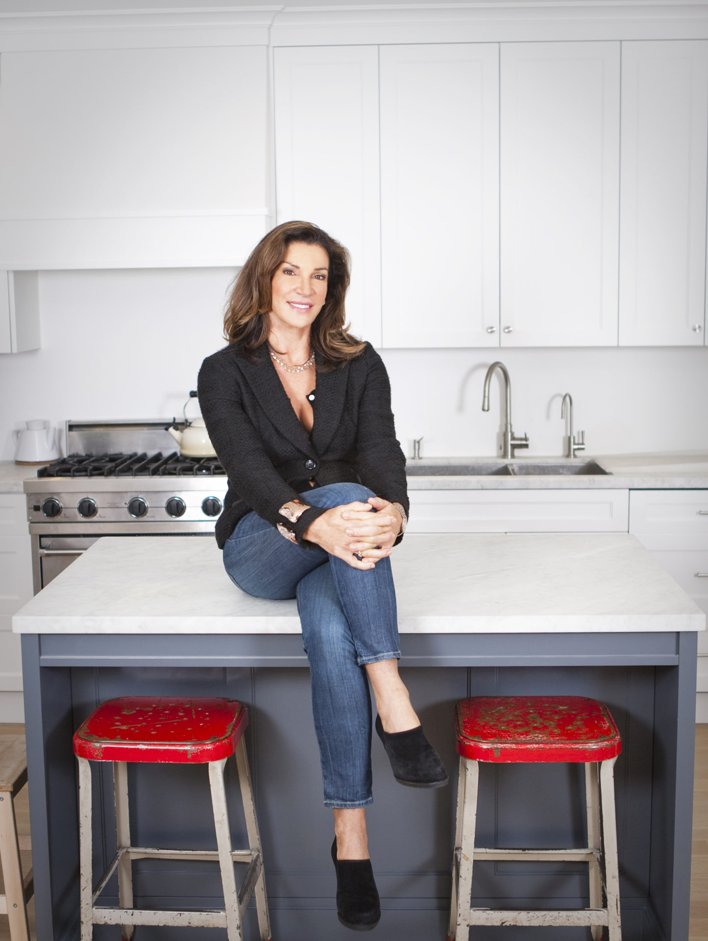 Hilary farr clothes